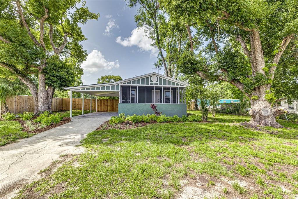 Property for sale at 2711 CRUTCHFIELD ROAD, LAKELAND, FL, 33805