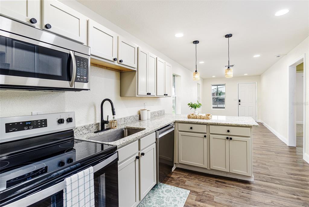 Property for sale at 2711 CRUTCHFIELD ROAD, LAKELAND, FL, 33805