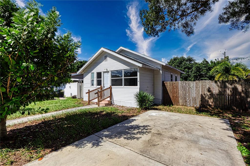 Property for sale at 2627 17TH AVENUE N, ST PETERSBURG, FL, 33713