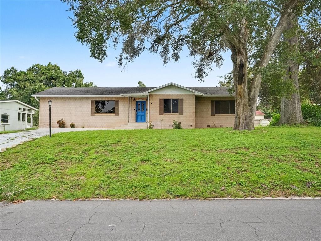 Property for sale at 513 PALENCIA PLACE, LAKELAND, FL, 33803