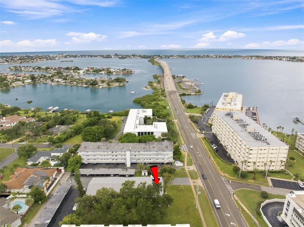 Property for sale at 2950 W BAY DRIVE UNIT B1, BELLEAIR BLUFFS, FL, 33770