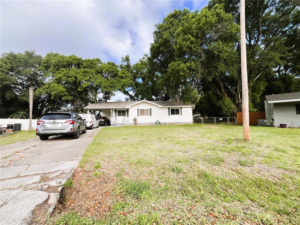 Property for sale at 121 MARIS COURT, LAKELAND, FL, 33809