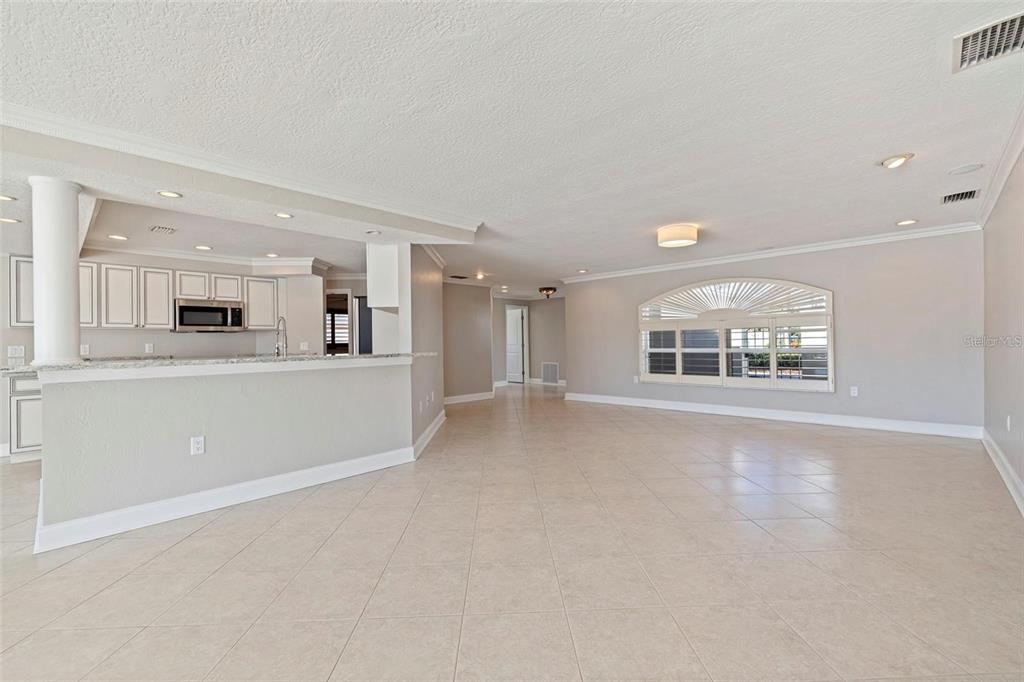 Property for sale at 11225 4TH STREET E, TREASURE ISLAND, FL, 33706