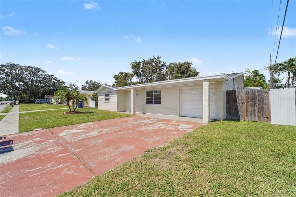 Property for sale at 4631 EASTWOOD LANE, HOLIDAY, FL, 34690
