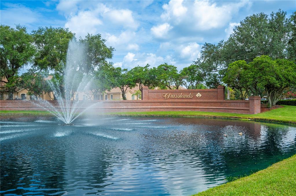 Located in Lakeland's premier master planned community GRASSLANDS!!