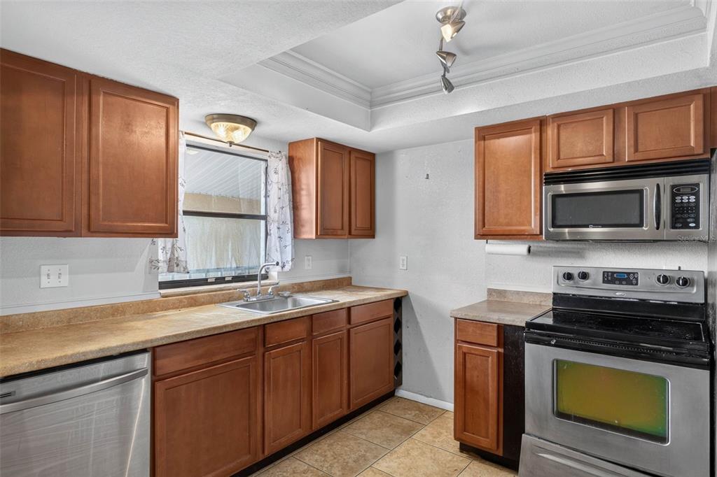 Property for sale at 6301 58TH STREET N UNIT 806, PINELLAS PARK, FL, 33781