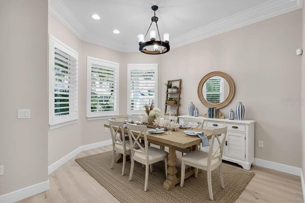 virtually staged dining room
