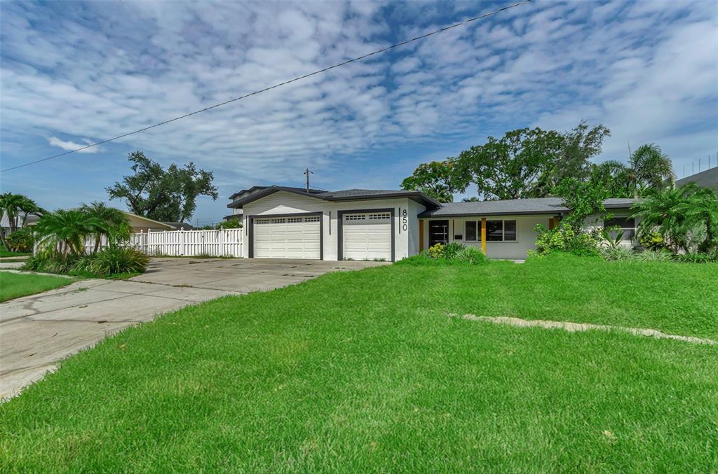 Property for sale at 850 RAFAEL BOULEVARD NE, ST PETERSBURG, FL, 33704