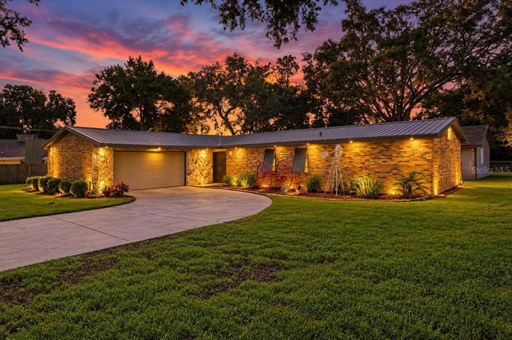 Property for sale at 611 E HIGHLAND DRIVE, LAKELAND, FL, 33813