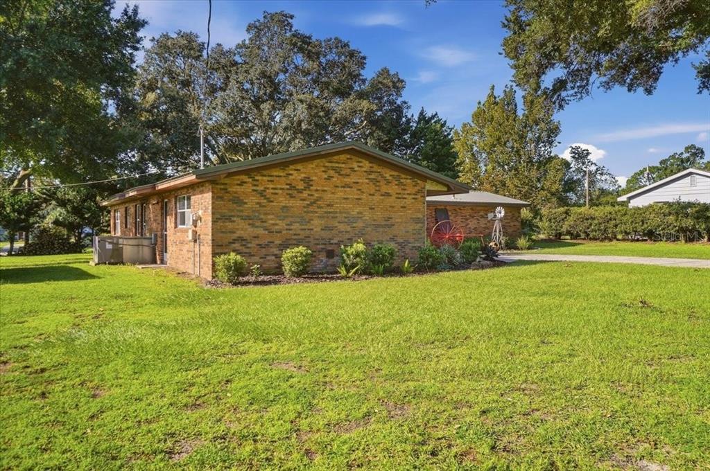 Property for sale at 611 E HIGHLAND DRIVE, LAKELAND, FL, 33813
