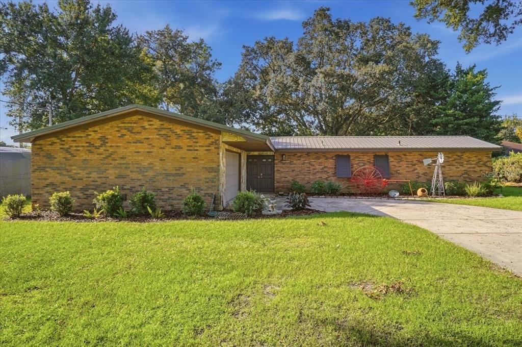 Property for sale at 611 E HIGHLAND DRIVE, LAKELAND, FL, 33813