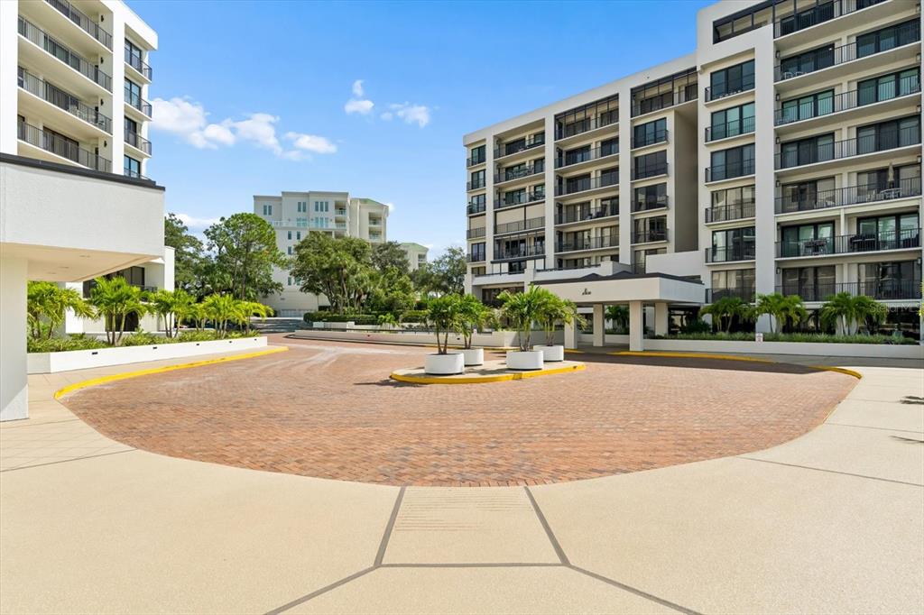Property for sale at 6 BELLEVIEW BOULEVARD UNIT 604, BELLEAIR, FL, 33756