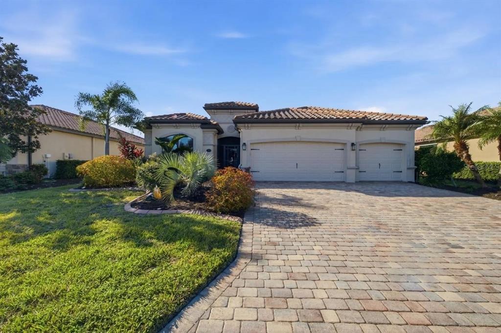 Property for sale at 6726 ROOKERY LAKE DRIVE, BRADENTON, FL, 34212