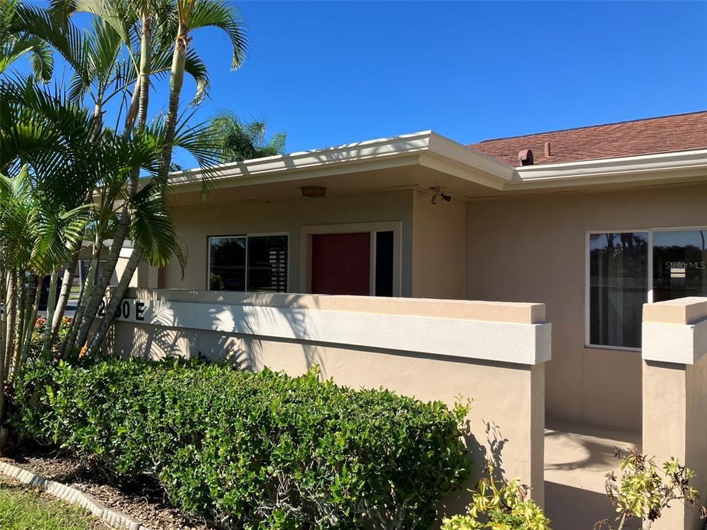Property for sale at 2460 LAURELWOOD DRIVE UNIT E, CLEARWATER, FL, 33763