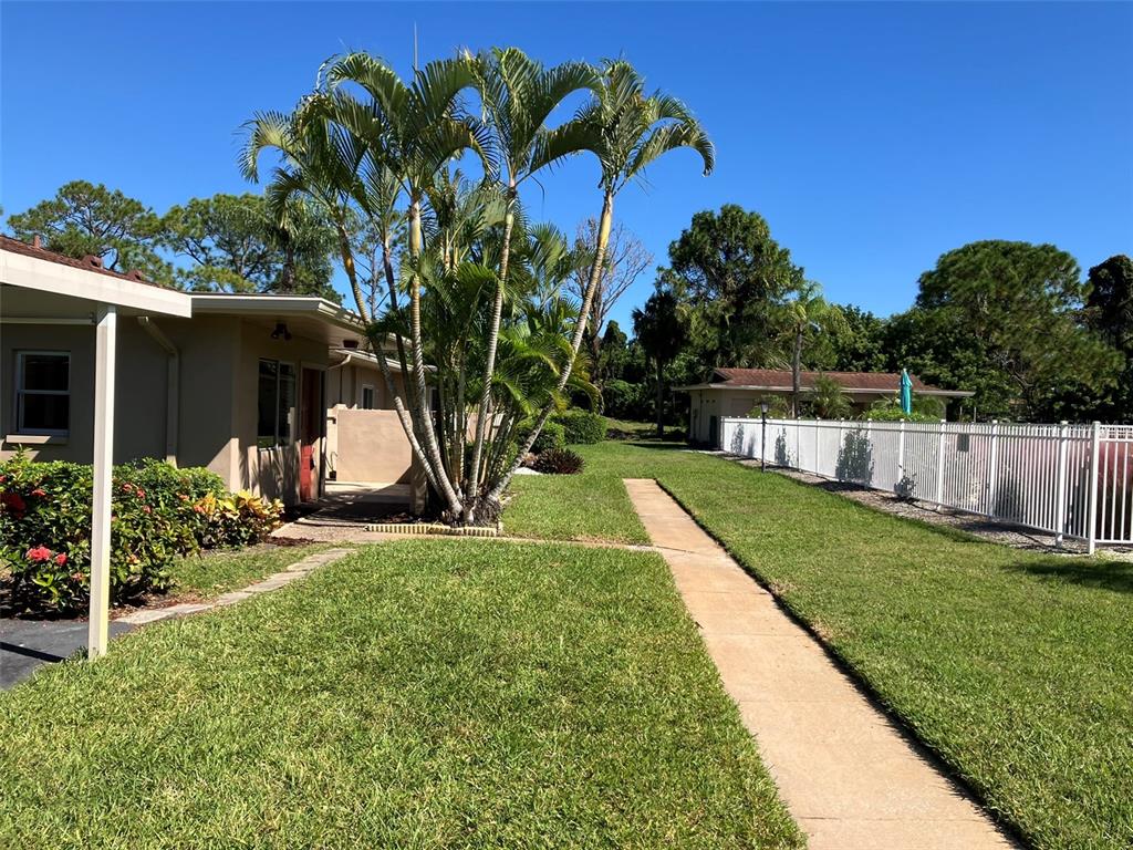 Property for sale at 2460 LAURELWOOD DRIVE UNIT E, CLEARWATER, FL, 33763