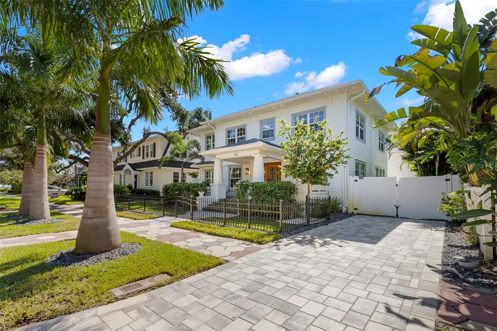 Property for sale at 816 15TH AVENUE NE, ST PETERSBURG, FL, 33704