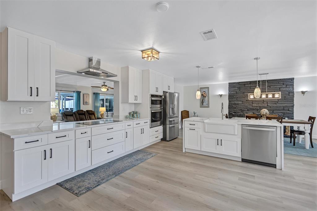 Property for sale at 563 LEWIS BOULEVARD SE, ST PETERSBURG, FL, 33705